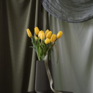 Tulipanes en Florero